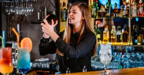 A Guide to Bartender Tools and Equipment to Enhance Operations