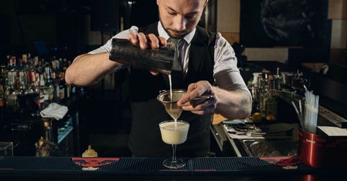 9 Bar Upselling Techniques to Boost Profit Margins