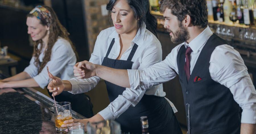 Bar Closing Checklist: 10 Important Procedures