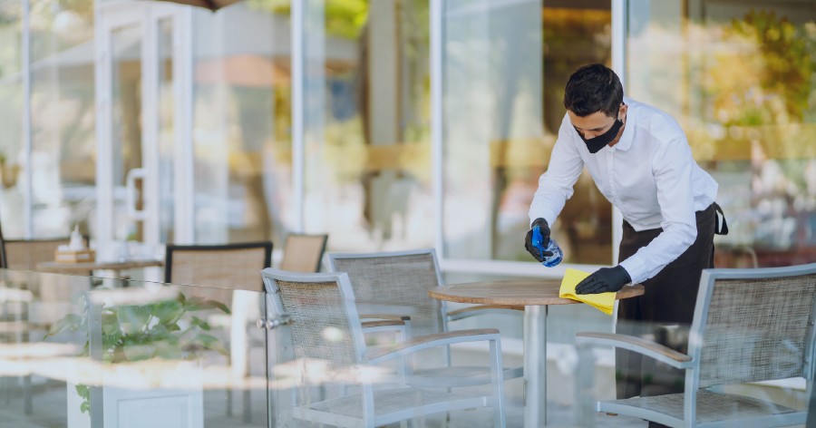 Restaurant Management Tips: 5 Effective Ways to Reduce Labor Costs