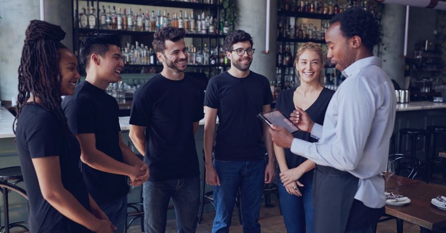 Restaurant Employee Management: 10 Tips to Retain Your Team